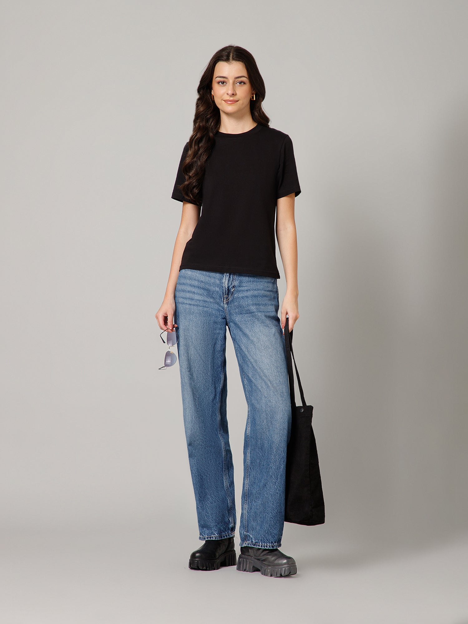 Women’s Premium Solid Black Basic T-Shirt