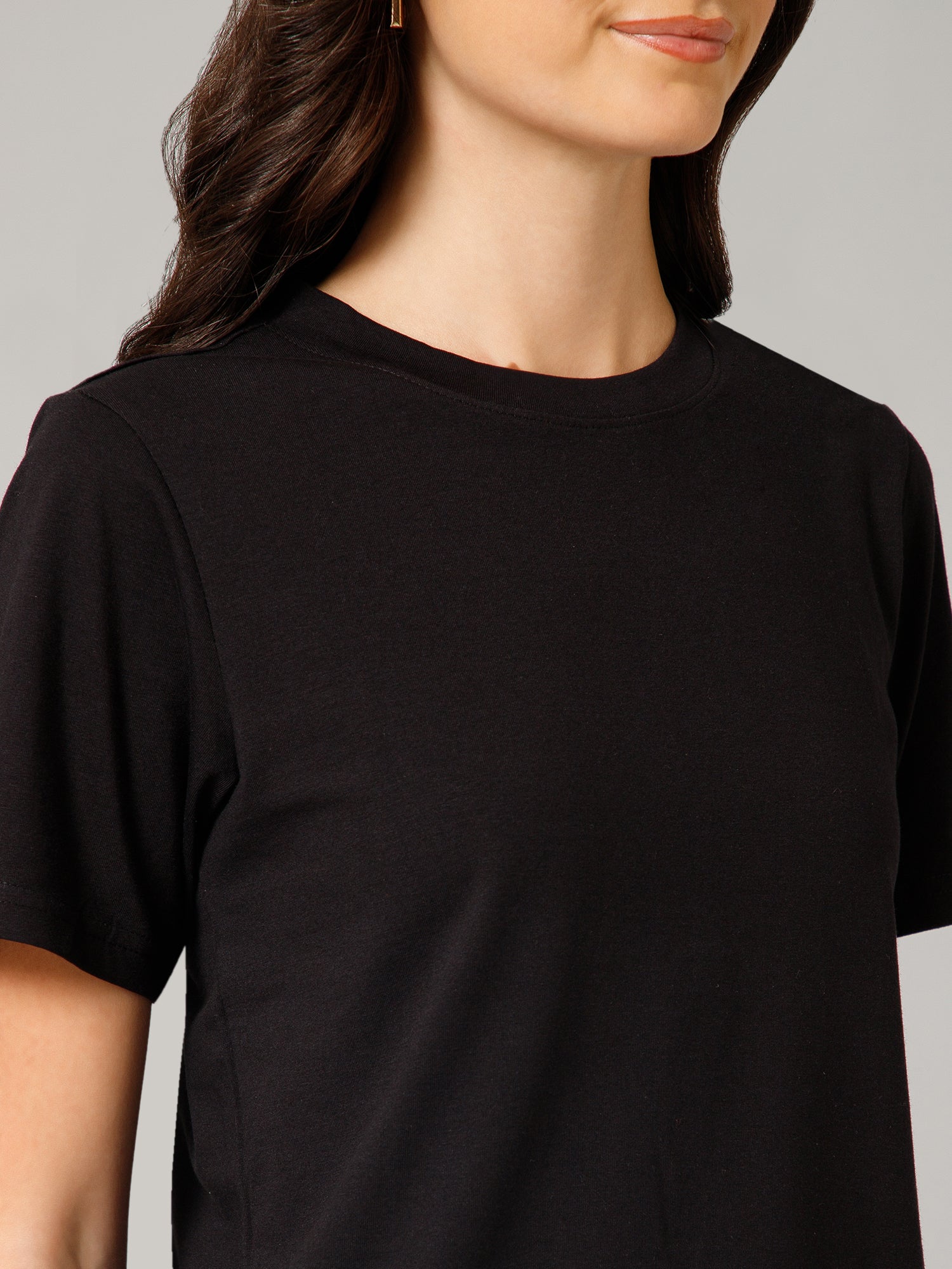 Women’s Premium Solid Black Basic T-Shirt