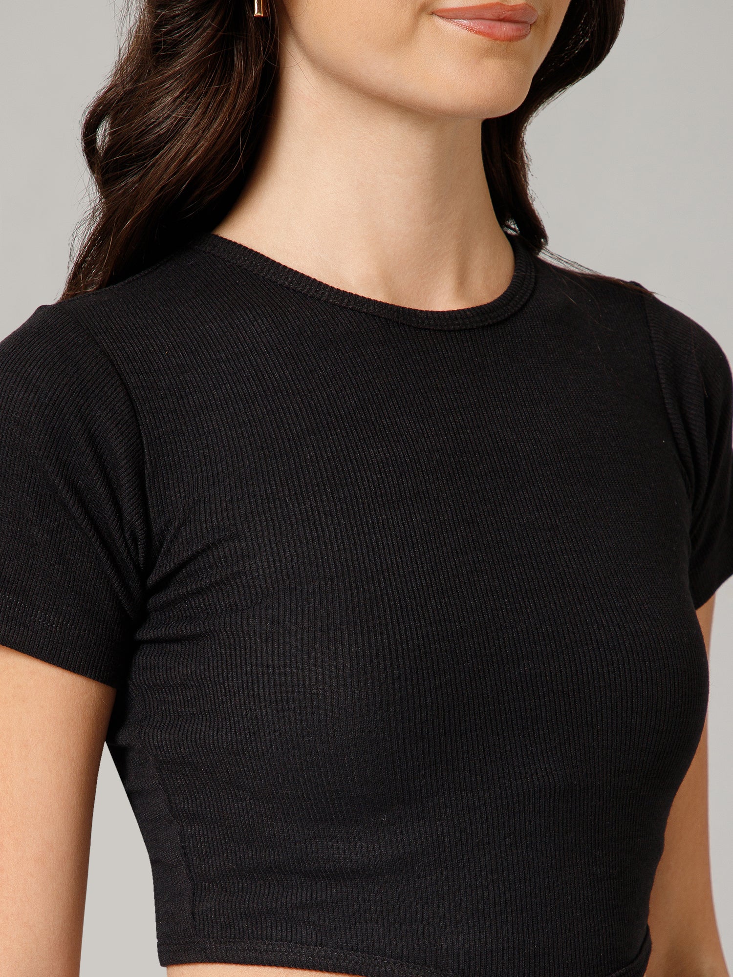 Women’s Premium Solid Black Crop Top